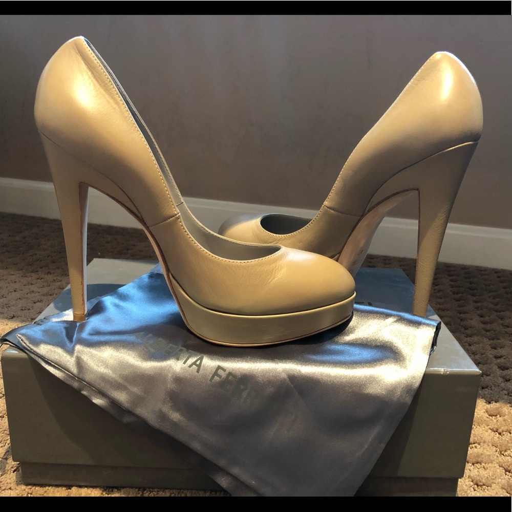 Alberta Ferretti beige/ nude Taglia Pumps